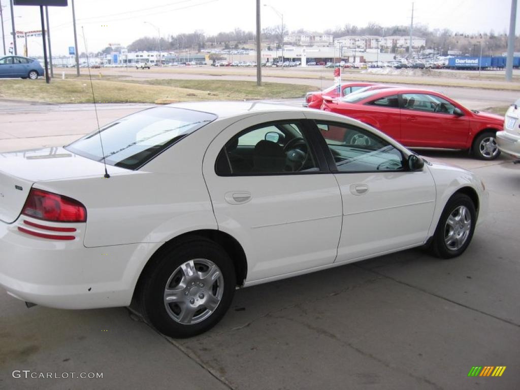 2005 Stratus SXT Sedan - Stone White / Dark Slate Gray photo #4