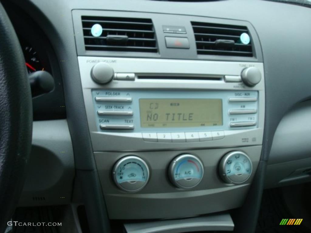 2008 Camry LE - Super White / Bisque photo #18