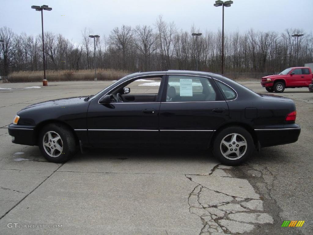 1998 Avalon XLS - Black / Gray photo #2