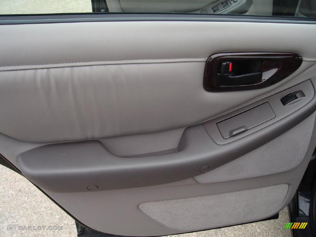 1998 Avalon XLS - Black / Gray photo #21