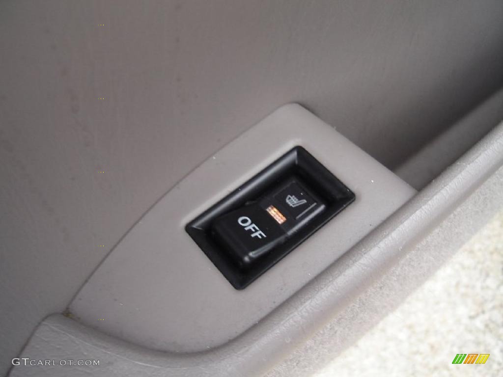 1998 Avalon XLS - Black / Gray photo #24