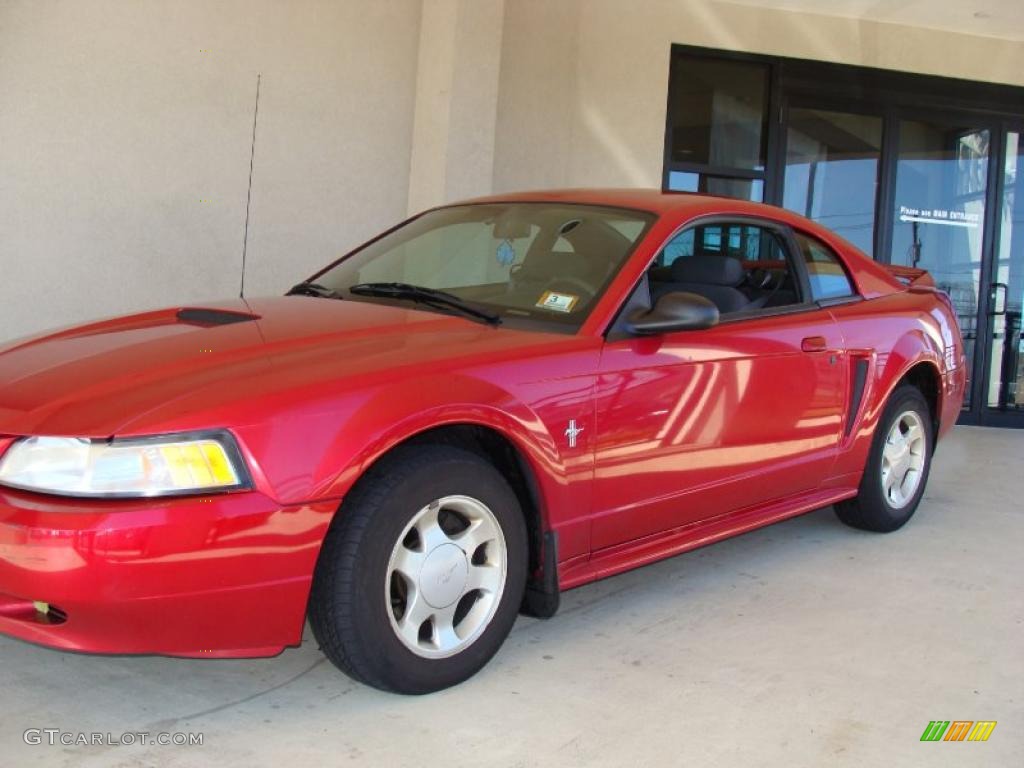 2000 Mustang V6 Coupe - Laser Red Metallic / Medium Graphite photo #3