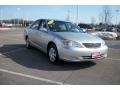 Lunar Mist Metallic - Camry LE Photo No. 3
