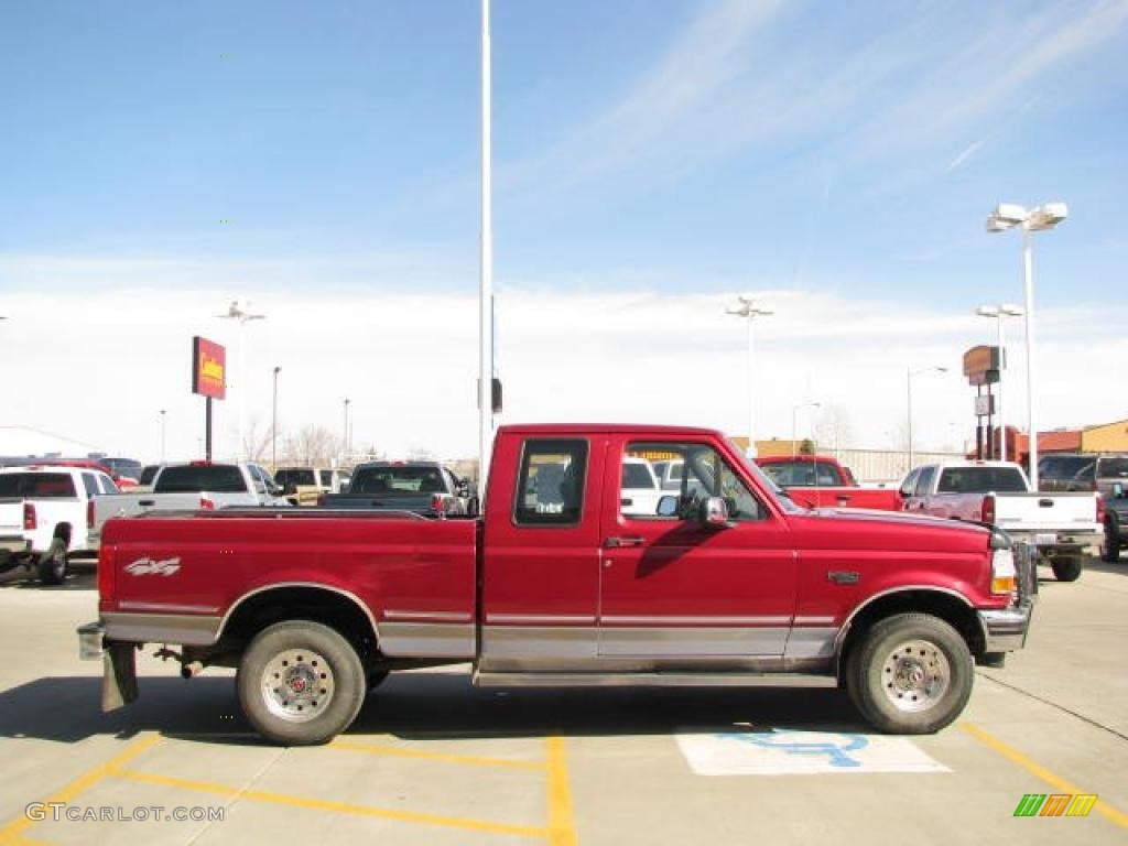 1994 F150 XL Extended Cab 4x4 - Electric Red Metallic / Grey photo #5
