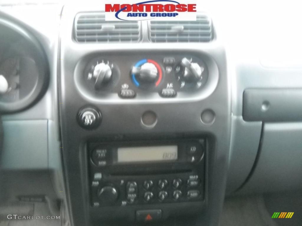 2003 Xterra XE V6 4x4 - Canteen Green Metallic / Gray photo #27