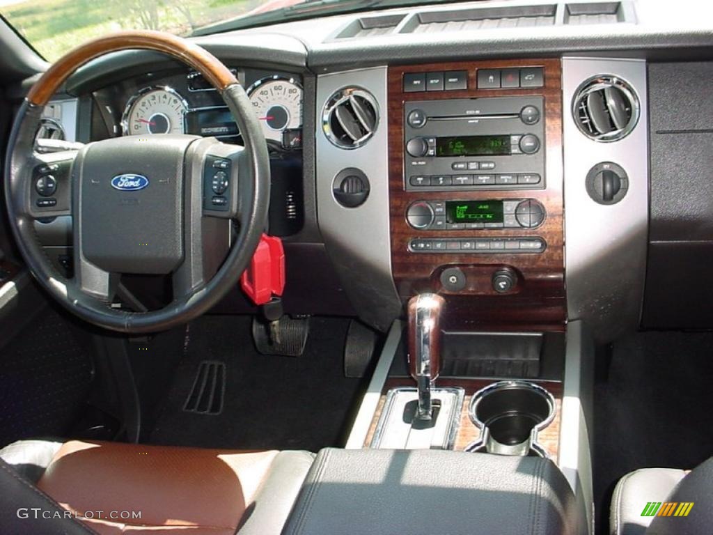 2007 Ford Expedition EL Limited Charcoal Black/Caramel Dashboard Photo #27133399