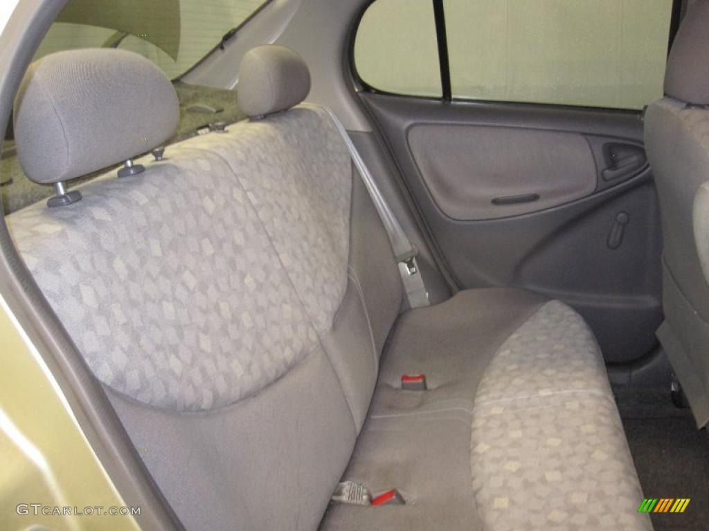 2000 ECHO Sedan - Satin Gold Metallic / Warm Gray photo #5