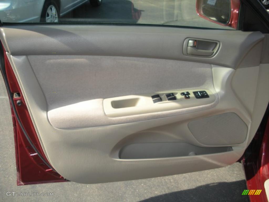 2002 Camry LE - Salsa Red Pearl / Taupe photo #10