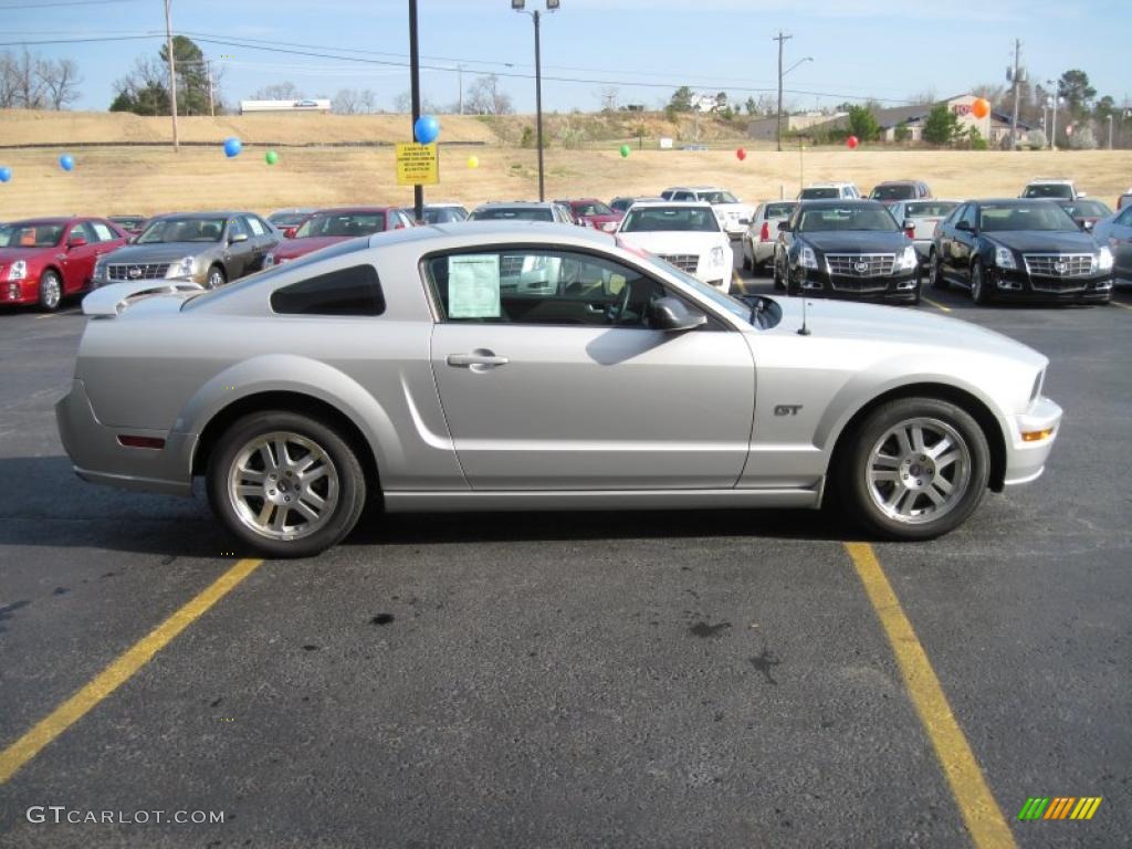 2007 Mustang GT Premium Coupe - Satin Silver Metallic / Dark Charcoal photo #3