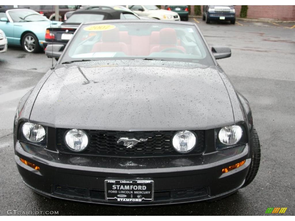 2007 Mustang GT Premium Convertible - Alloy Metallic / Black/Red photo #2