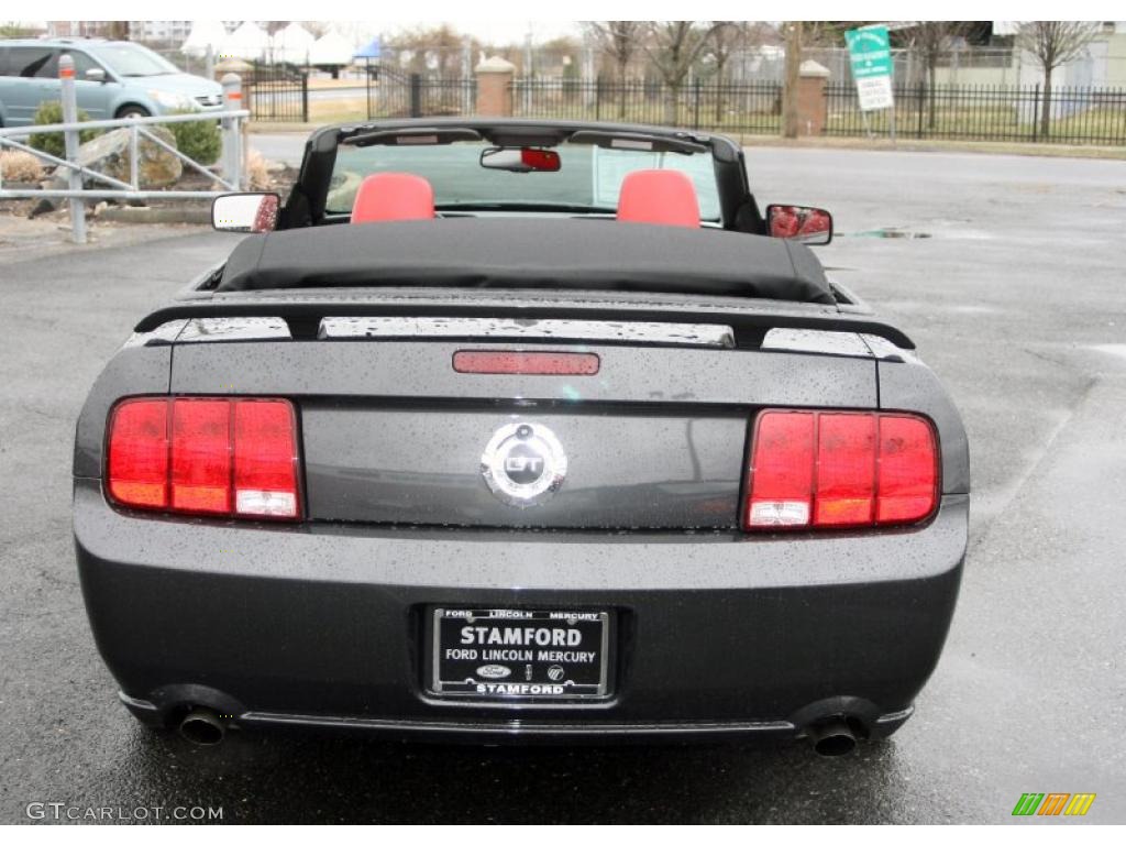 2007 Mustang GT Premium Convertible - Alloy Metallic / Black/Red photo #8