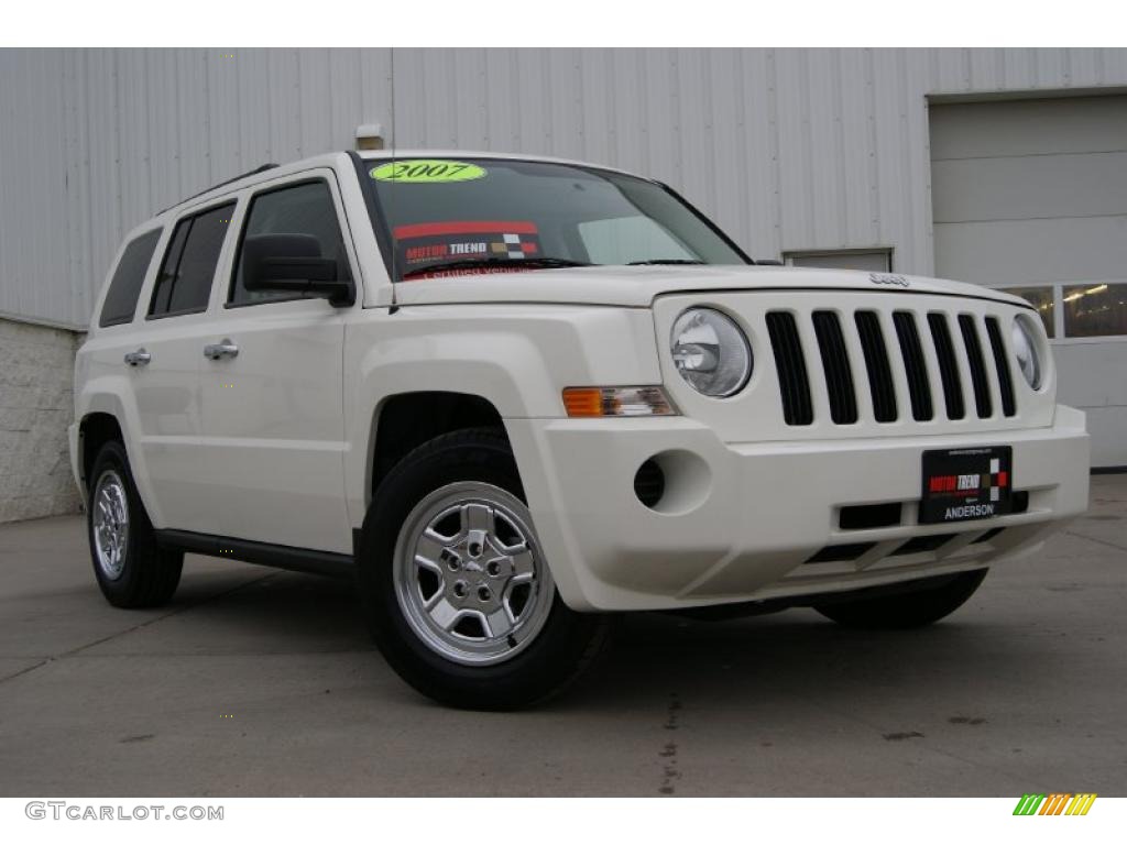 2007 Patriot Sport 4x4 - Stone White / Pastel Slate Gray photo #1