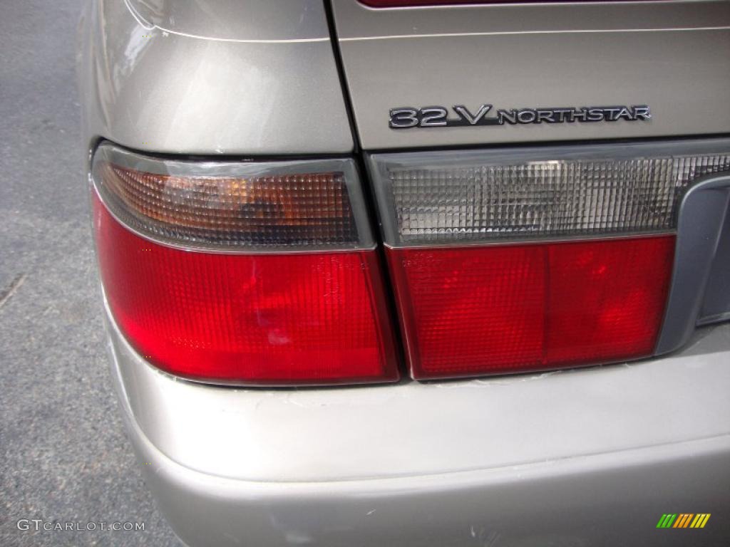 1999 Seville STS - Cashmere / Oatmeal photo #13