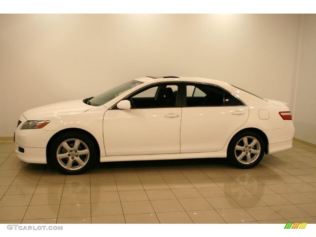2008 Camry SE - Super White / Dark Charcoal photo #4