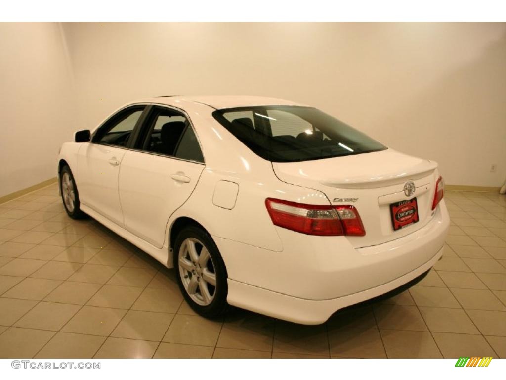 2008 Camry SE - Super White / Dark Charcoal photo #5