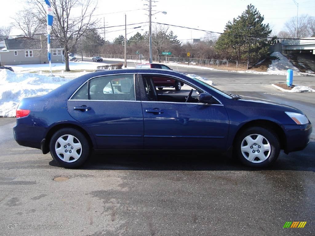 2005 Accord LX Sedan - Eternal Blue Pearl / Gray photo #6