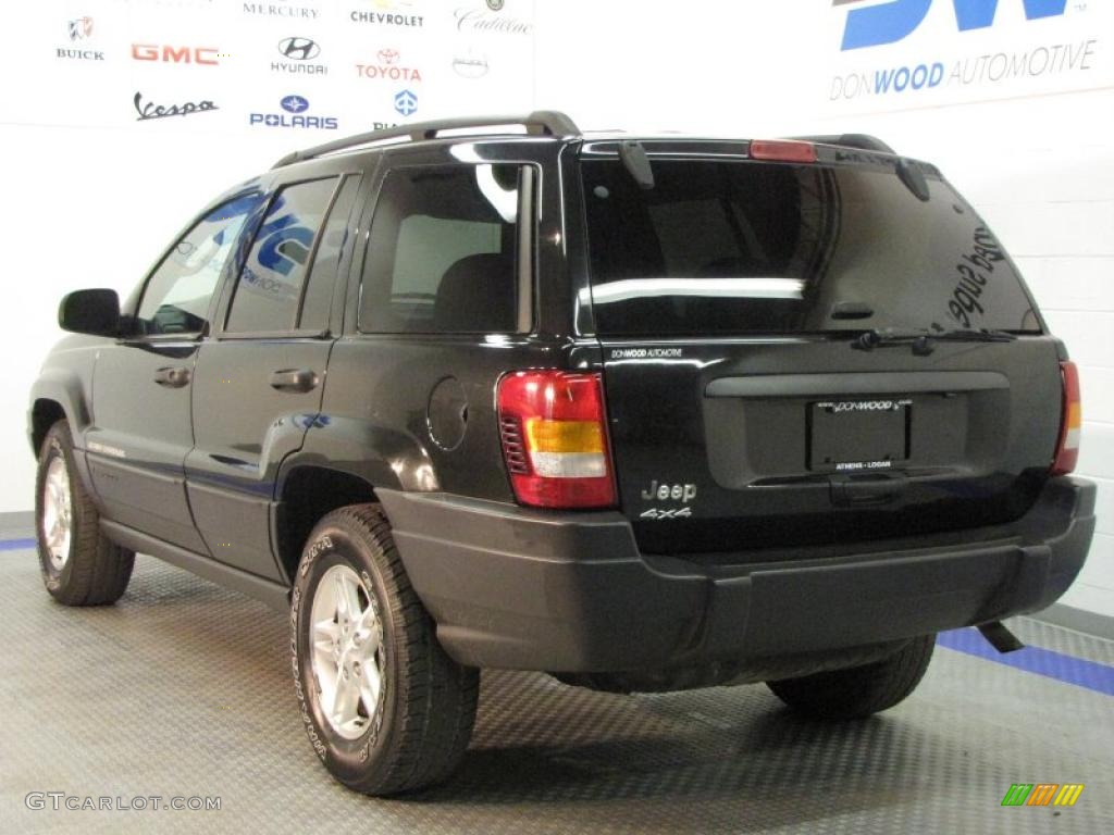 2003 Grand Cherokee Laredo 4x4 - Brilliant Black / Dark Slate Gray photo #3