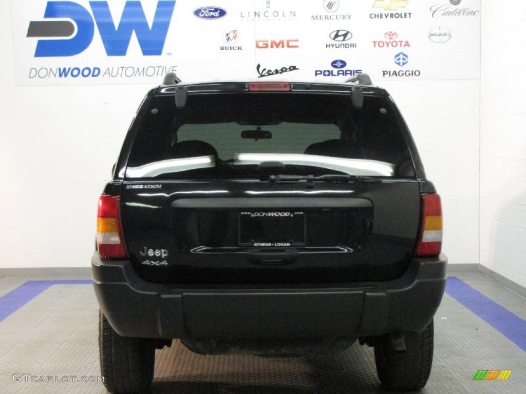 2003 Grand Cherokee Laredo 4x4 - Brilliant Black / Dark Slate Gray photo #8