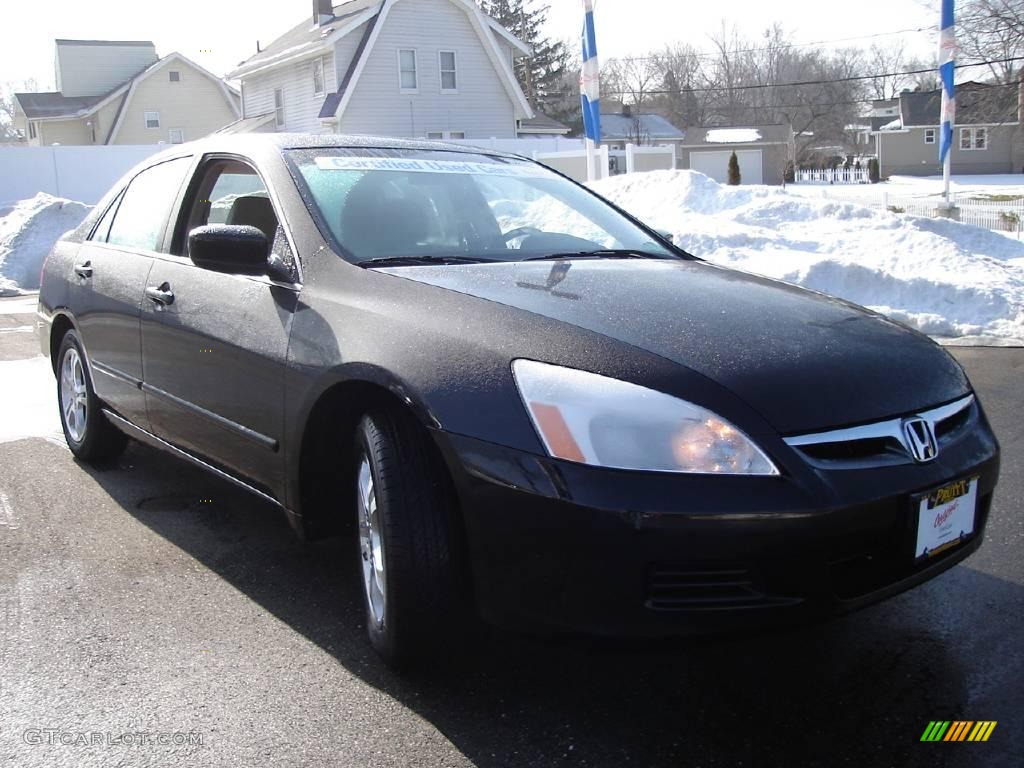 2006 Accord SE Sedan - Nighthawk Black Pearl / Ivory photo #7