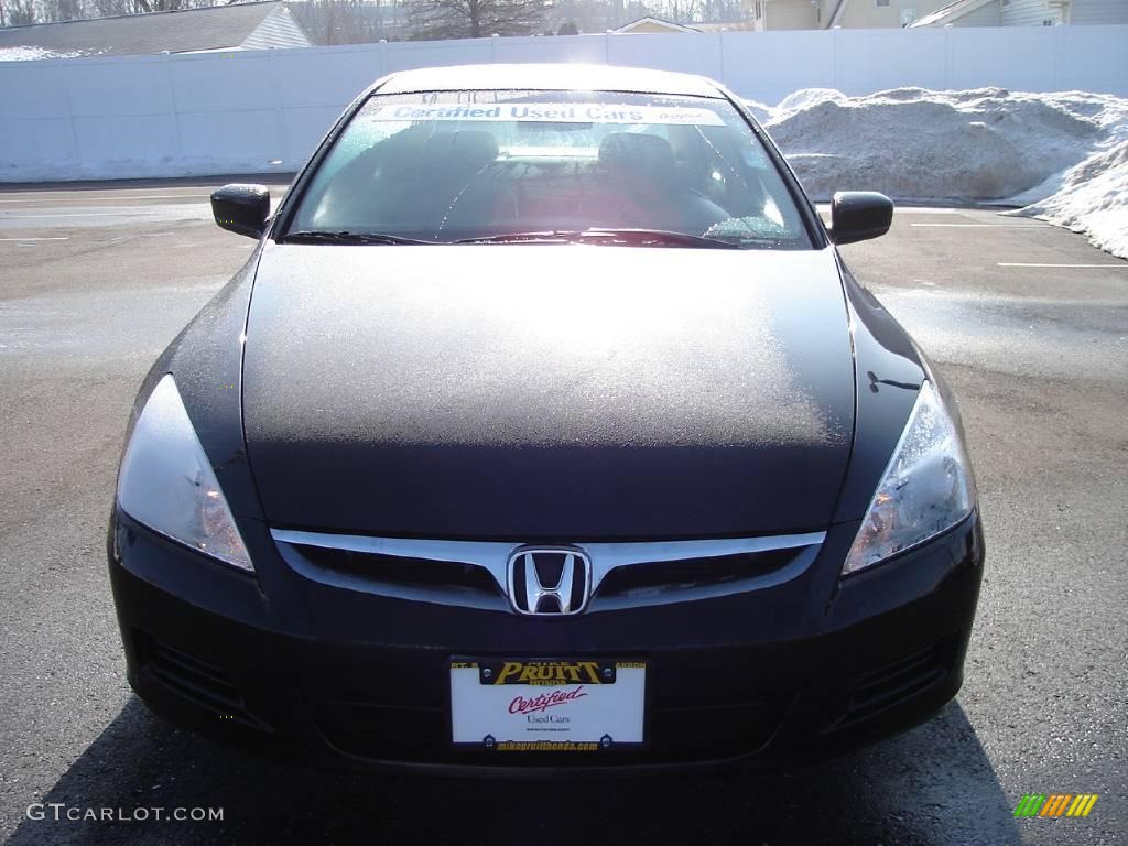 2006 Accord SE Sedan - Nighthawk Black Pearl / Ivory photo #8