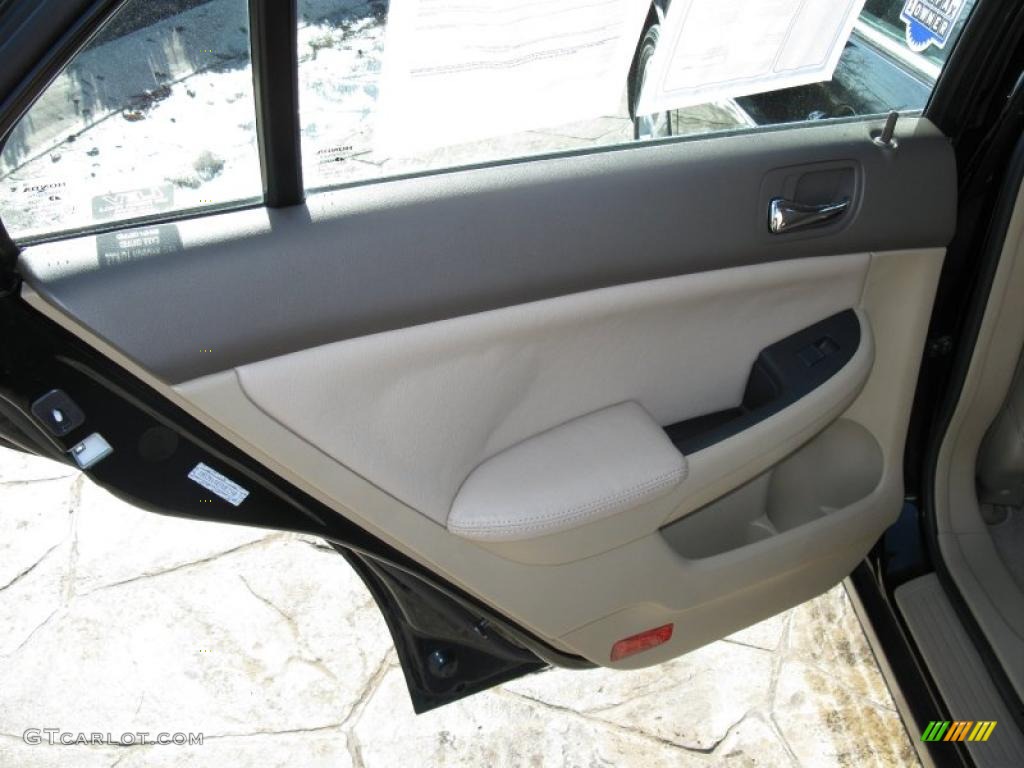2007 Accord SE V6 Sedan - Nighthawk Black Pearl / Ivory photo #19