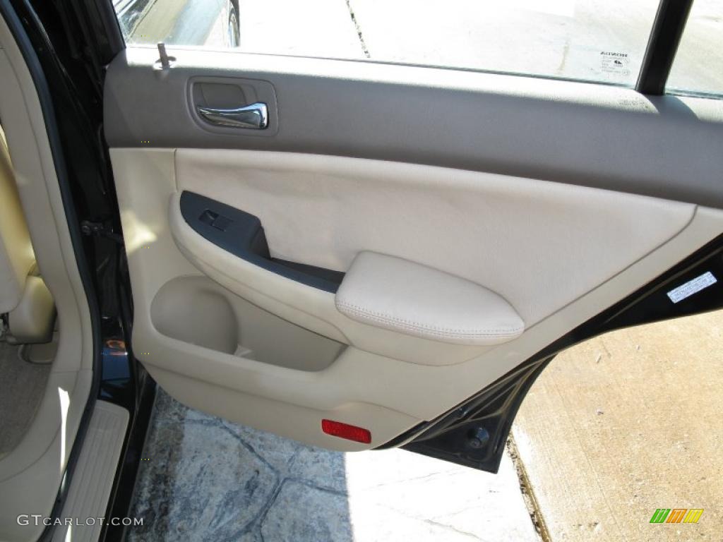 2007 Accord SE V6 Sedan - Nighthawk Black Pearl / Ivory photo #22