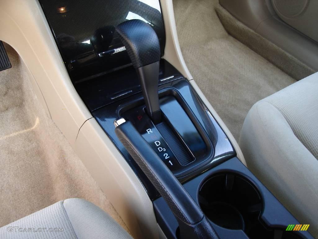 2006 Accord SE Sedan - Nighthawk Black Pearl / Ivory photo #24
