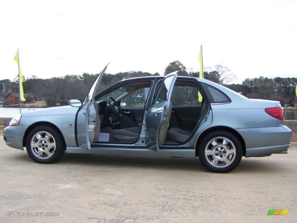 2005 L Series L300 Sedan - Ice Blue / Grey photo #14