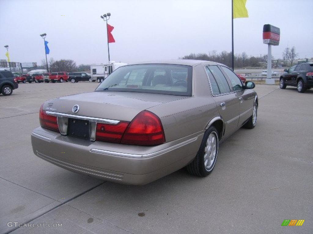 2004 Grand Marquis LS - Arizona Beige Metallic / Medium Parchment photo #3