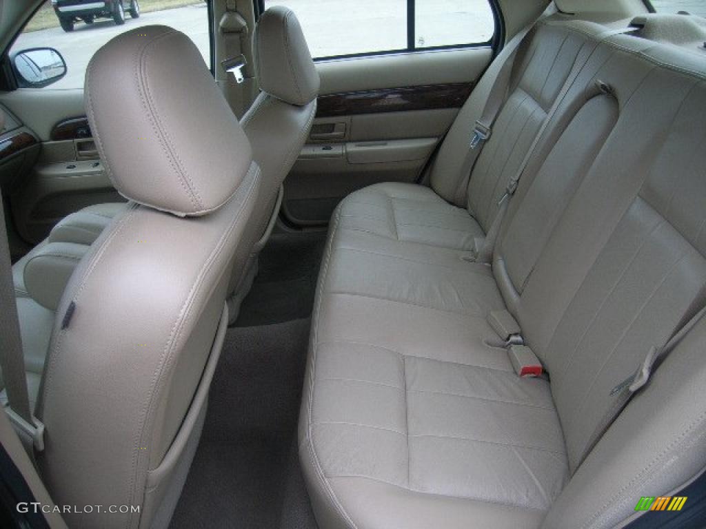 2004 Grand Marquis LS - Arizona Beige Metallic / Medium Parchment photo #13