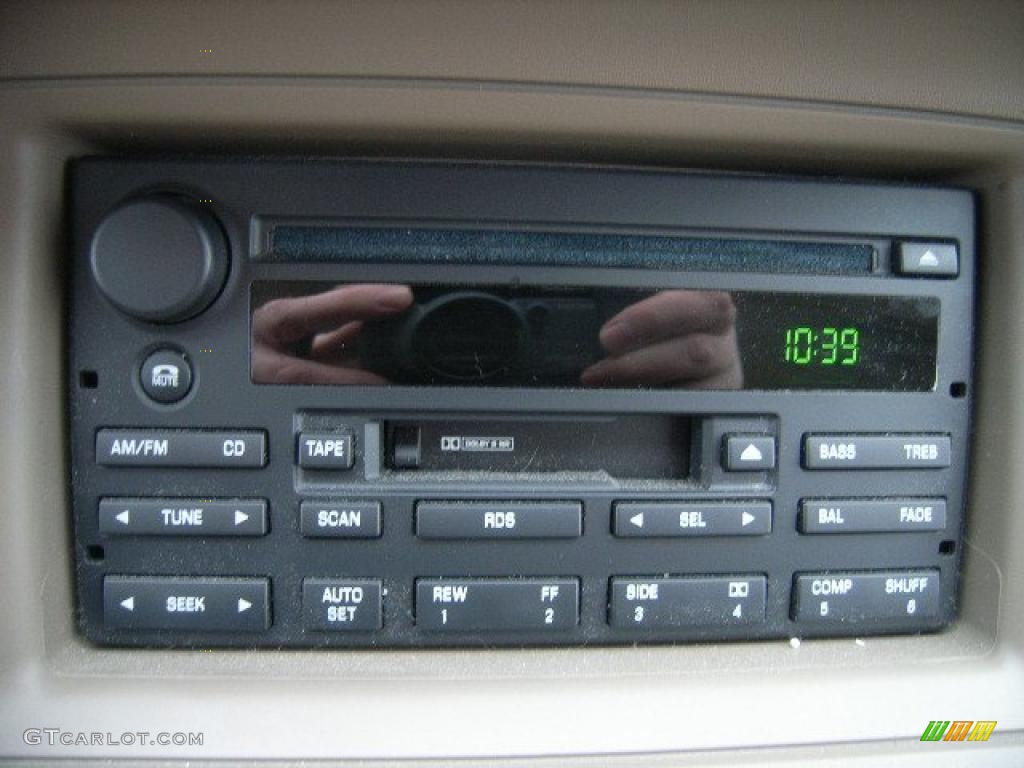 2004 Grand Marquis LS - Arizona Beige Metallic / Medium Parchment photo #26