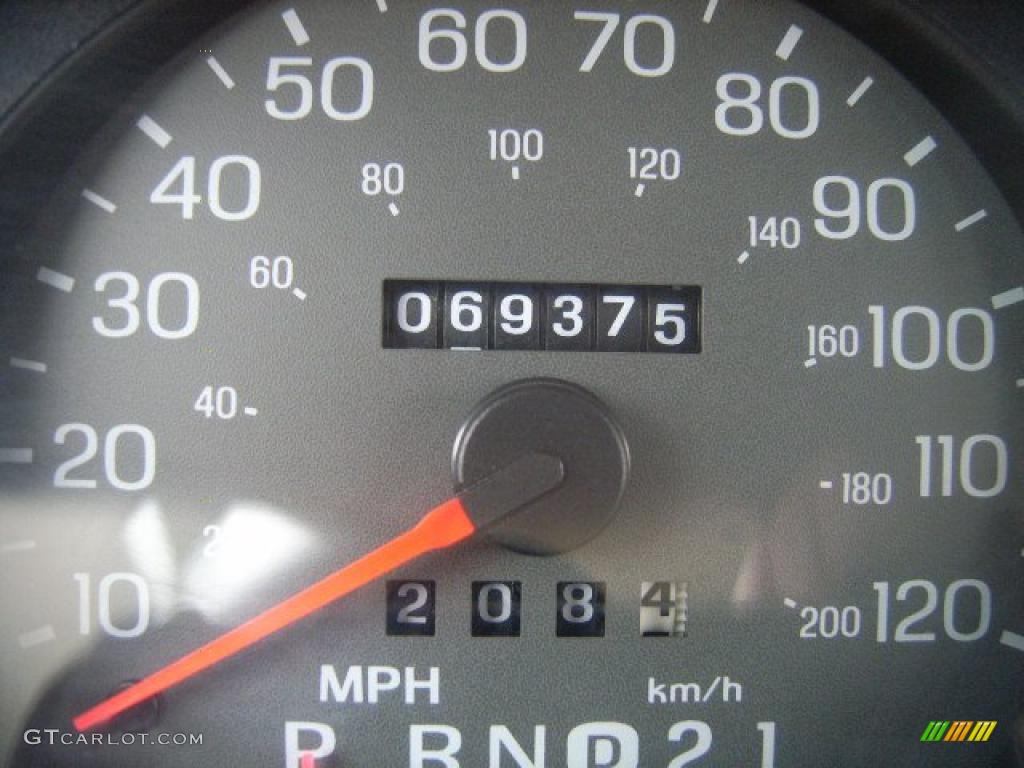 2004 Grand Marquis LS - Arizona Beige Metallic / Medium Parchment photo #29