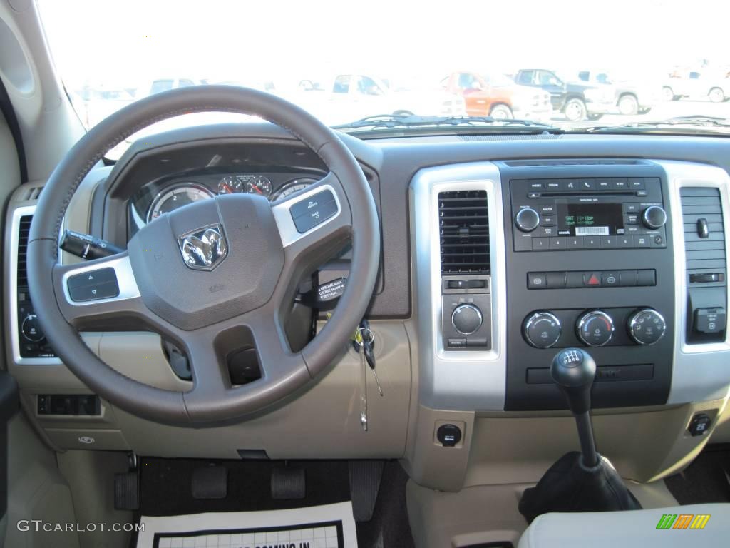 2010 Ram 3500 Big Horn Edition Crew Cab 4x4 - Austin Tan Pearl / Light Pebble Beige/Bark Brown photo #7