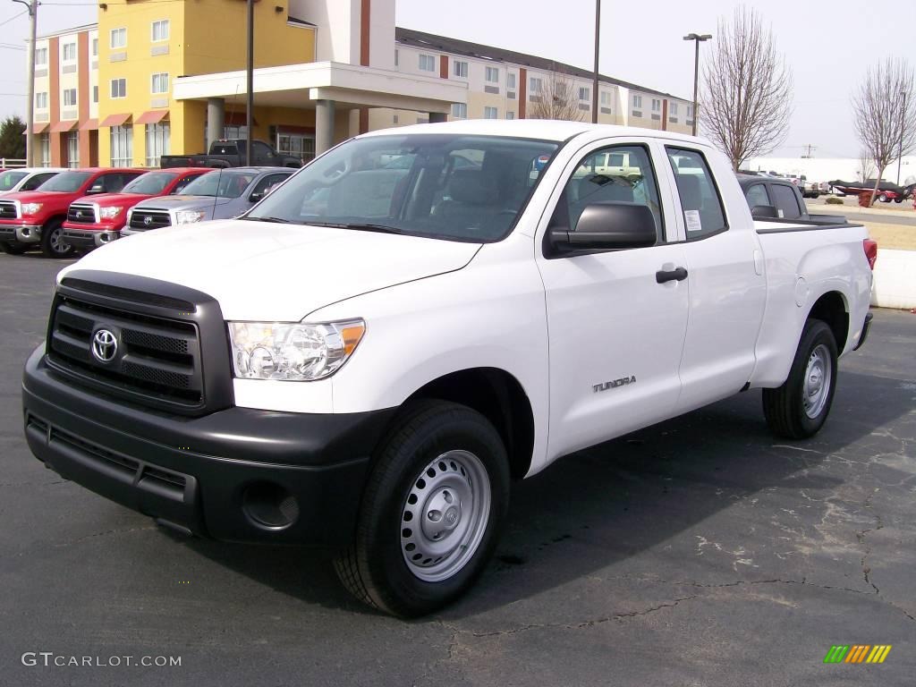 2010 Tundra Double Cab - Super White / Graphite Gray photo #2