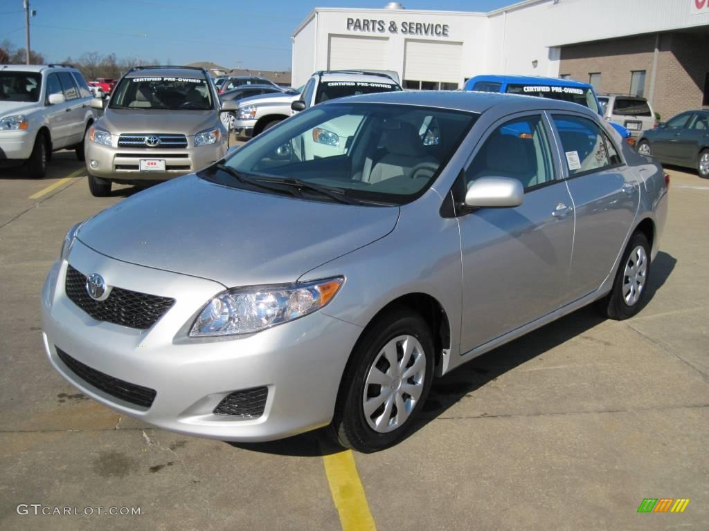 2010 Corolla LE - Classic Silver Metallic / Ash photo #2