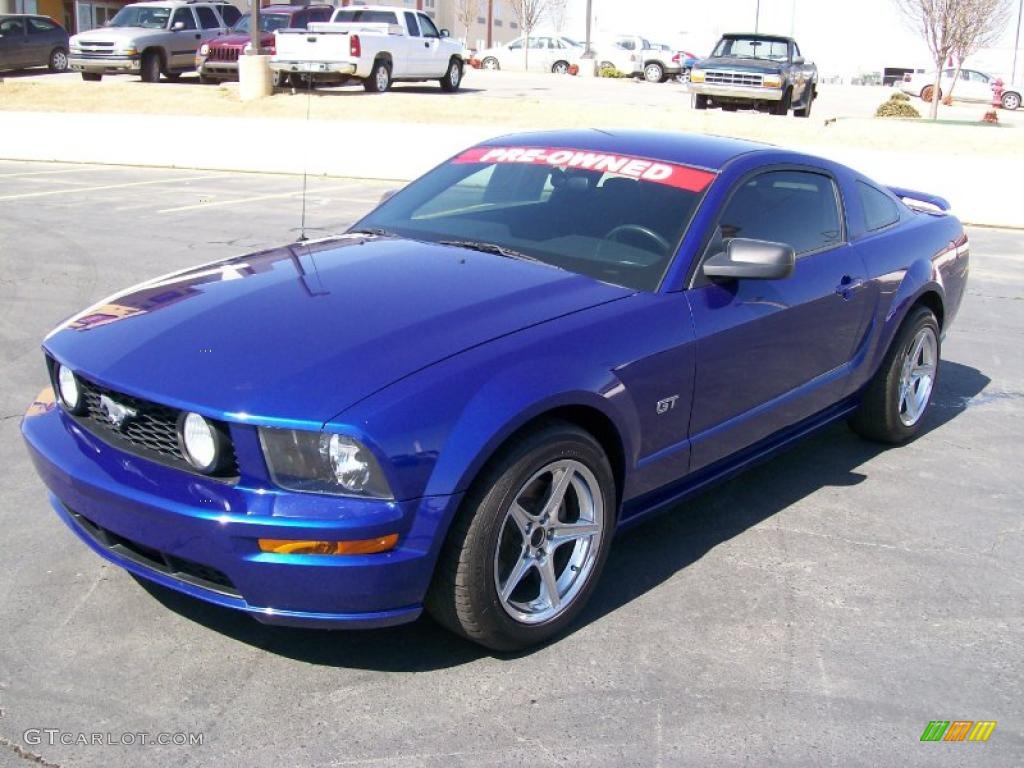 2005 Mustang GT Premium Coupe - Windveil Blue Metallic / Dark Charcoal photo #2