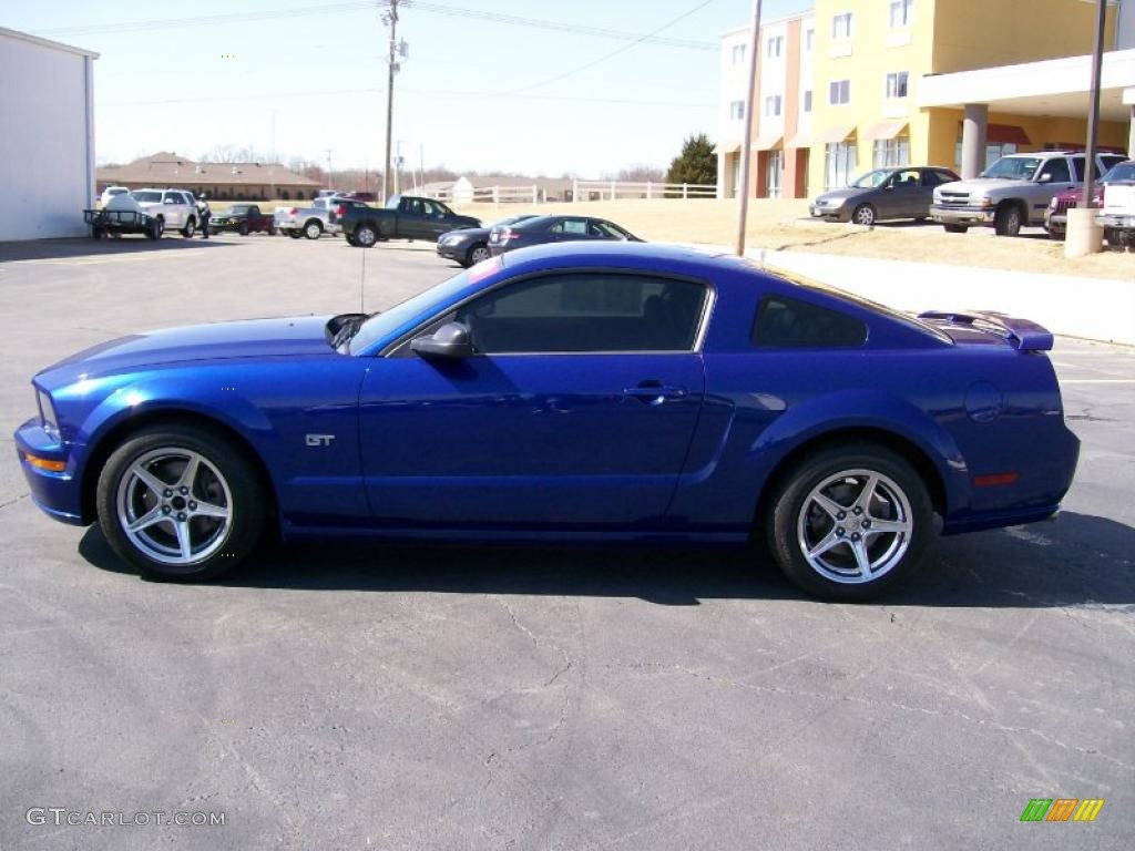 2005 Mustang GT Premium Coupe - Windveil Blue Metallic / Dark Charcoal photo #6