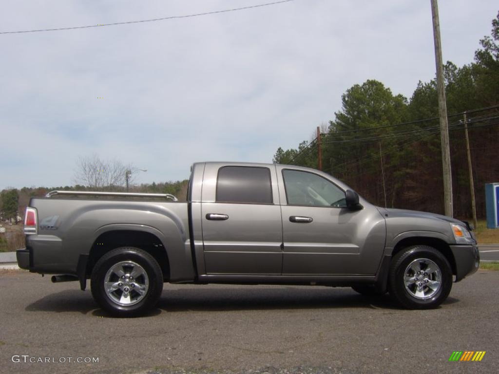 2006 Raider XLS Double Cab 4x4 - Granite Gray / Slate Gray photo #1