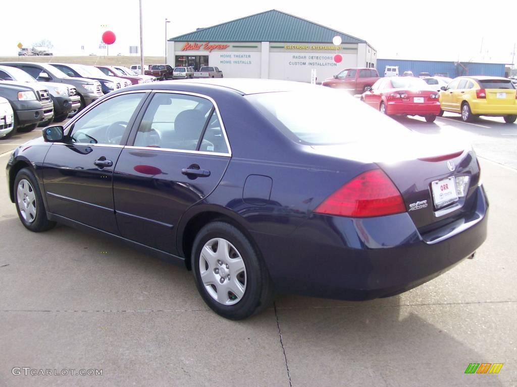 2006 Accord LX Sedan - Royal Blue Pearl / Gray photo #4