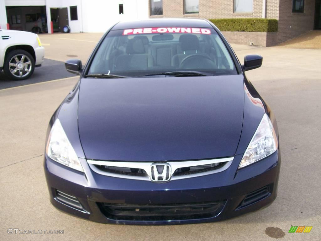 2006 Accord LX Sedan - Royal Blue Pearl / Gray photo #5