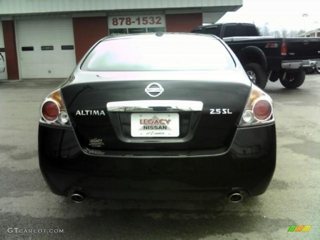 2010 Altima 2.5 SL - Super Black / Charcoal photo #7