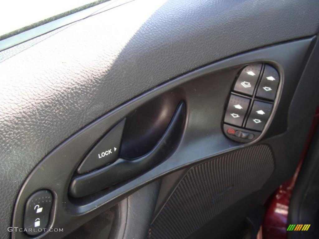 2007 Focus ZX5 SES Hatchback - Dark Toreador Red Metallic / Charcoal/Light Flint photo #11