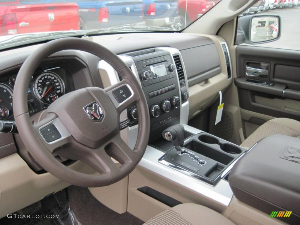 2010 Ram 1500 Big Horn Crew Cab 4x4 - Stone White / Light Pebble Beige/Bark Brown photo #9