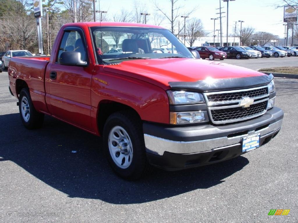 2006 Silverado 1500 Regular Cab - Victory Red / Dark Charcoal photo #3