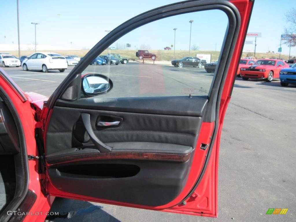 2006 3 Series 330i Sedan - Electric Red / Black photo #17