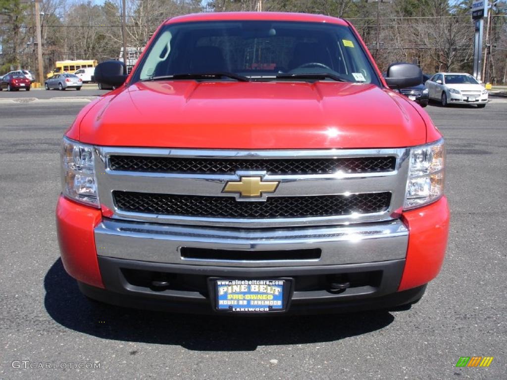 2009 Silverado 1500 LT Crew Cab 4x4 - Victory Red / Ebony photo #2