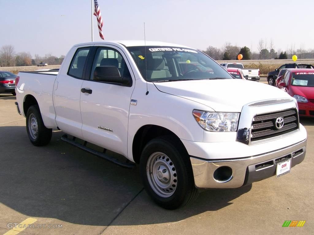 2008 Tundra Double Cab - Super White / Graphite Gray photo #2