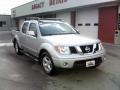 2008 Radiant Silver Nissan Frontier LE Crew Cab  photo #3