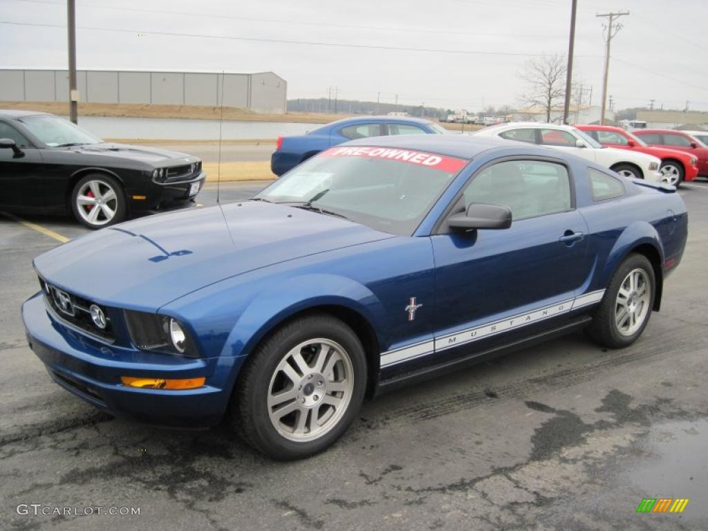 2008 Mustang V6 Deluxe Coupe - Vista Blue Metallic / Light Graphite photo #2