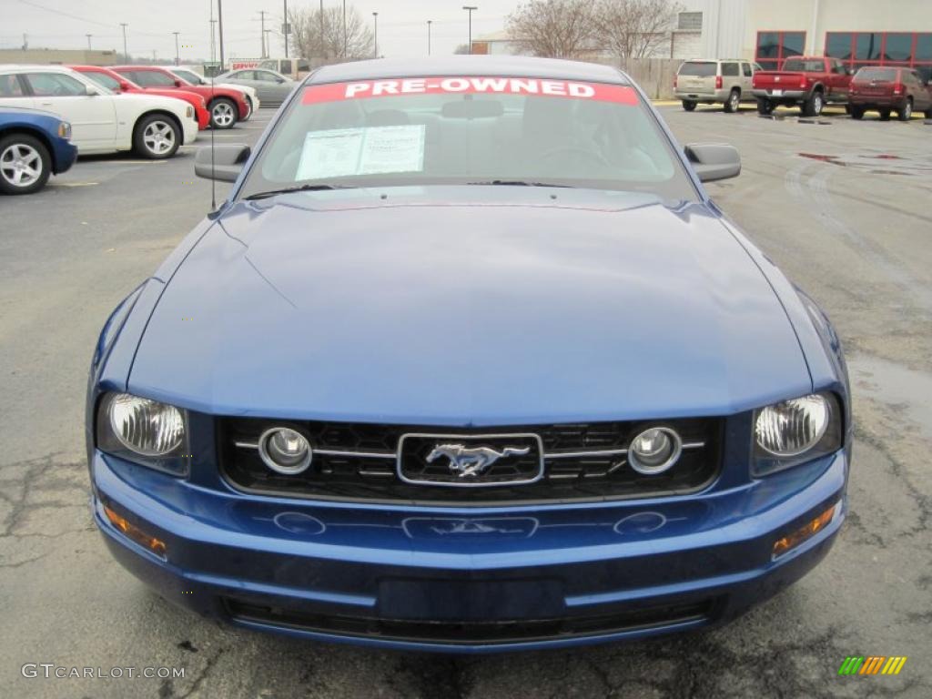 2008 Mustang V6 Deluxe Coupe - Vista Blue Metallic / Light Graphite photo #3